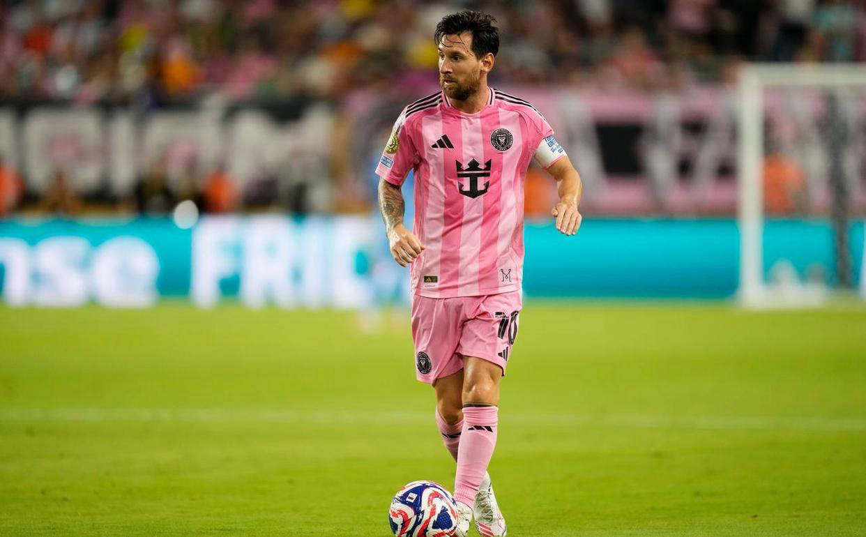 38岁球员身价排行榜：梅西与C罗携手前行，莫德里奇紧随其后！