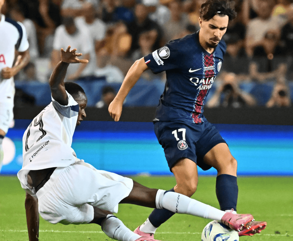 法甲：巴黎圣日尔曼VS里尔，今日内附比分预测